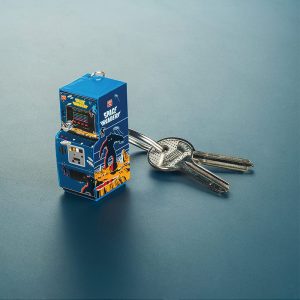 space-invaders-arcade-3d-keychain-paladone-2