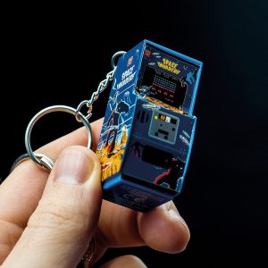 space-invaders-arcade-3d-keychain-paladone